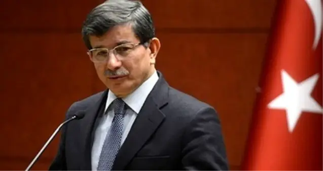 AK Parti Sözcüsü Çelik'e, Davutoğlu ekibinden Şehir Üniversitesi yanıtı: Sen kimsin, YÖK'ün parti sözcüsü müsün?