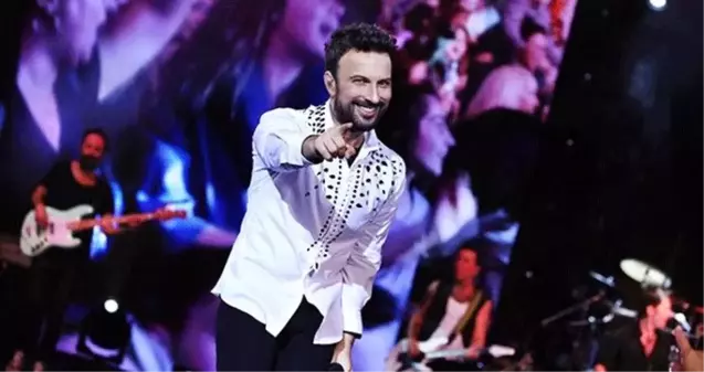 Megastar Tarkan, Liya'nın oyuncaklarını ihtiyaç sahibi çocuklara göndermek için depo kiraladı