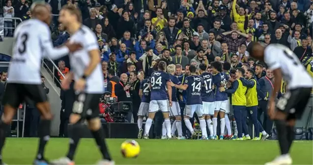 Kadıköy'de Fener alayı! Derbide gülen yine F.Bahçe