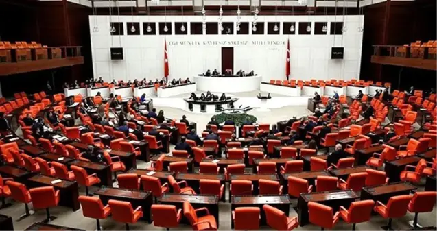 Eski bakan Rifat Serdaroğlu'nun yeni parti kuracağı iddia edildi