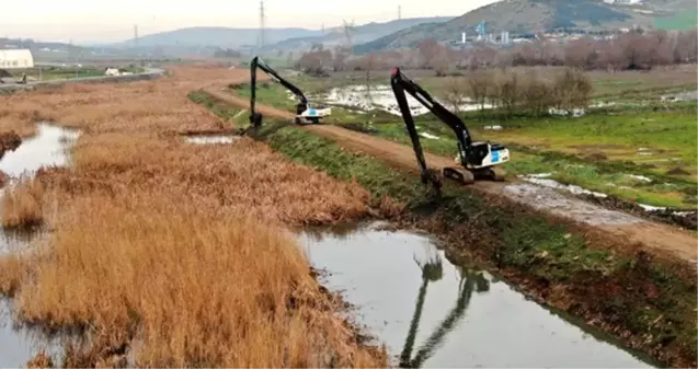 Kanal İstanbul için iş makineleri çalışmaya başladı