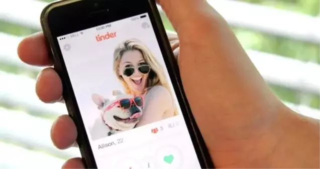 Tinder'da güvenlik krizi ortaya çıktı! 70 binden fazla kadının fotoğrafı çalındı