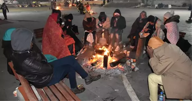 Meteoroloji, deprem bölgesinde hava sıcaklığının artış göstereceğini duyurdu