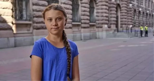 Kanadalı gazeteci Keean Bexte, iklim aktivisti Greta Thunberg'in korumaları tarafından tartaklandı