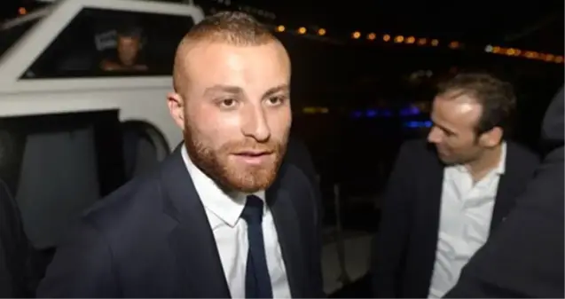 Gökhan Töre yeni sevgilisiyle ilk fotoğrafını paylaştı