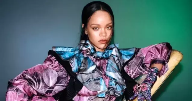 Rihanna hangi şarkı için özür diledi? Rihanna'nın Fenty defilesinde hadislerden bahseden şarkıda hangi hadis geçiyor?