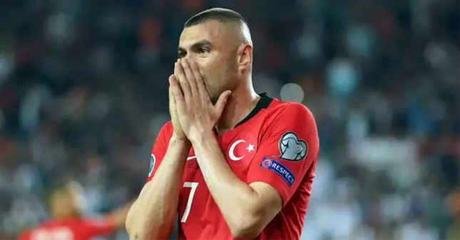 Letonya maçı öncesi Burak Yılmaz'dan kötü haber