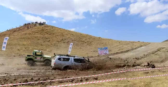 Yörük futbolunda eşekten düşüp, off-road yarışlarında takla attılar