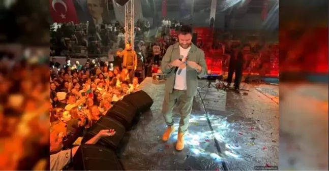 Sinan Akçıl'ın konserinde ilginç anlar! Öğrenciler 