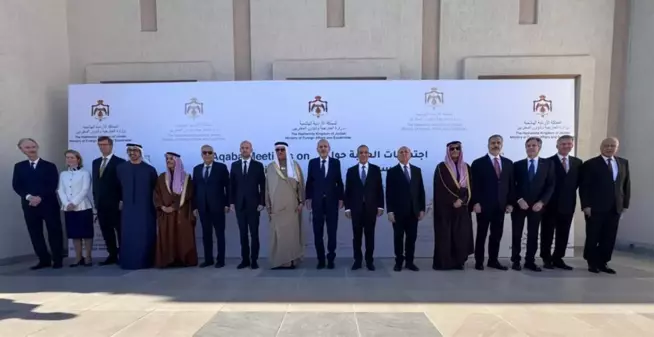 Dışişleri Bakanı Hakan Fidan, Akabe'de Suriye Konulu Toplantıya Katıldı