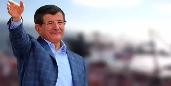 Davutoğlu'nun ekibinden Selçuk Özdağ: AK Parti'den 10 milletvekili ile görüşülüyor