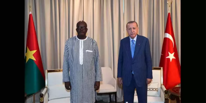 Cumhurbaşkanı Erdoğan, Burkina Faso Cumhurbaşkanı Kabore ile görüştü