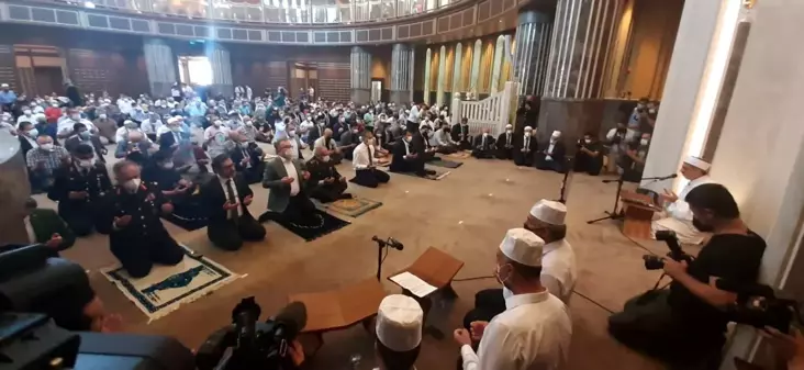 15 Temmuz şehitleri için Taksim Camii'nde mevlit programı düzenlendi