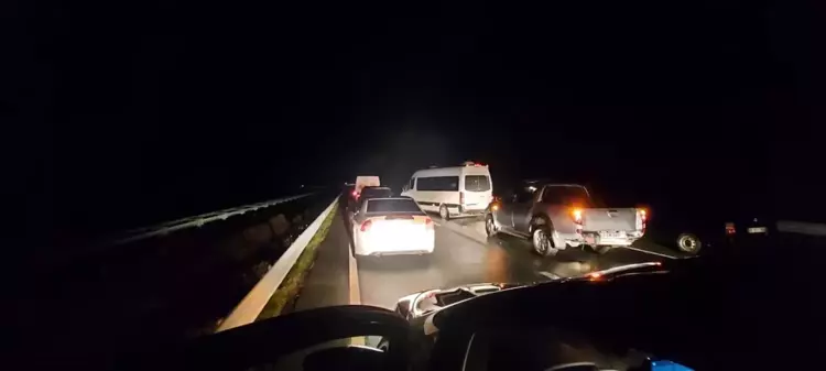 Artvin'de heyelan nedeniyle trafiğe kapanan Karadeniz Sahil Yolu ulaşıma açıldı