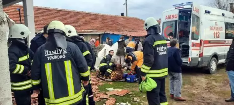 Son dakika haberi... TEKİRDAĞ'DA EVİN MUTFAĞINDA PATLAMA: BABAANNE İLE TORUNU YARALI