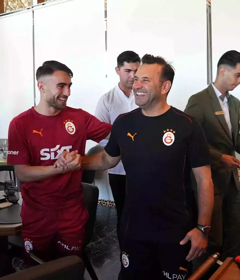 Okan Buruk'un 51. Doğum Günü Galatasaray'da Kutlandı