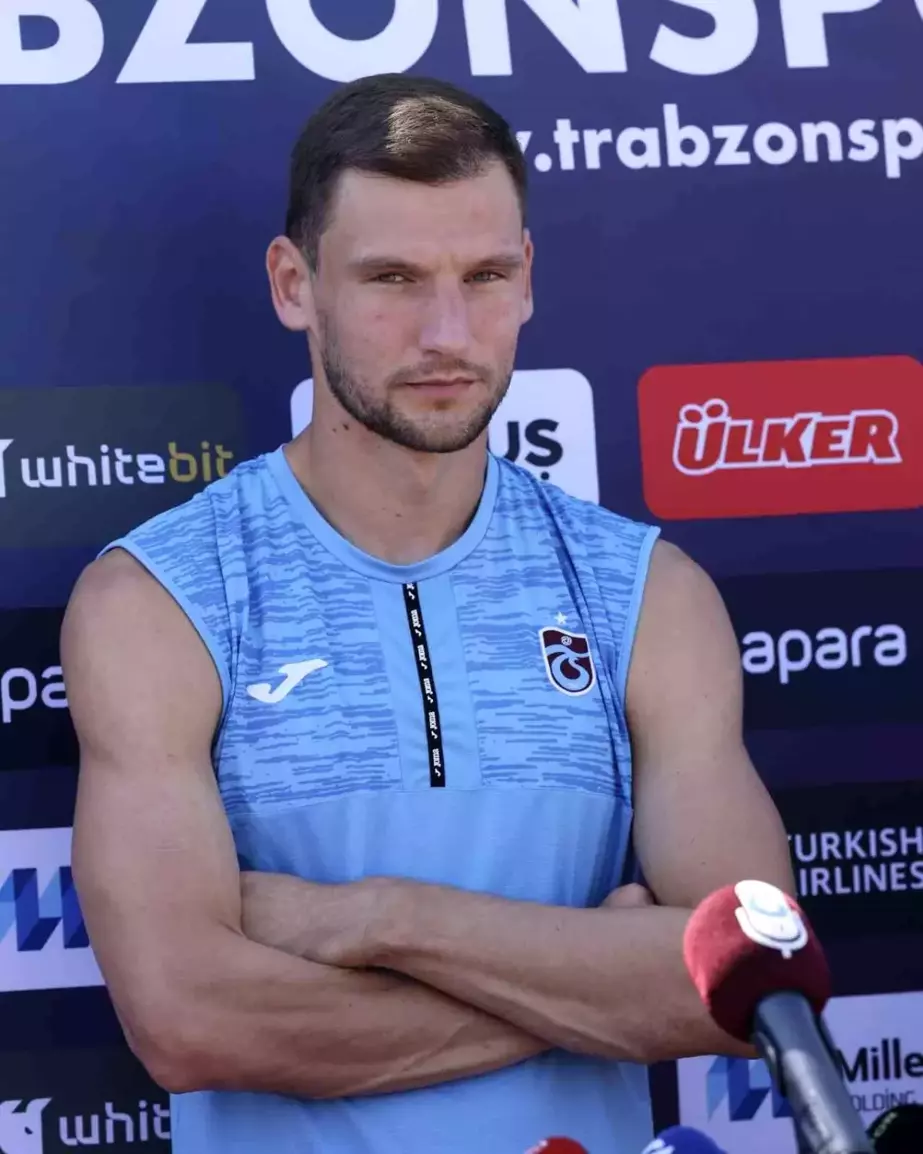 Trabzonspor'un yeni transferi Borna Barisic, takıma katkıda bulunmak istediğini söyledi