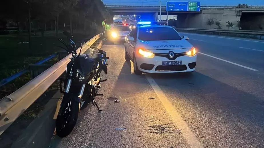 Gebze'de motosiklet kazası: Sürücü yaralandı