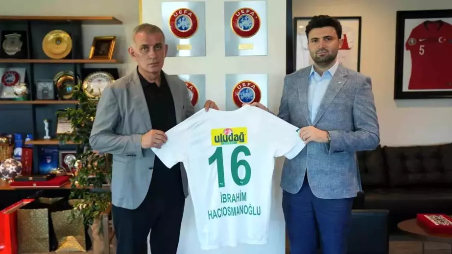 Bursaspor Başkanı Enes Çelik, TFF Başkanı Hacıosmanoğlu'nu ziyaret etti