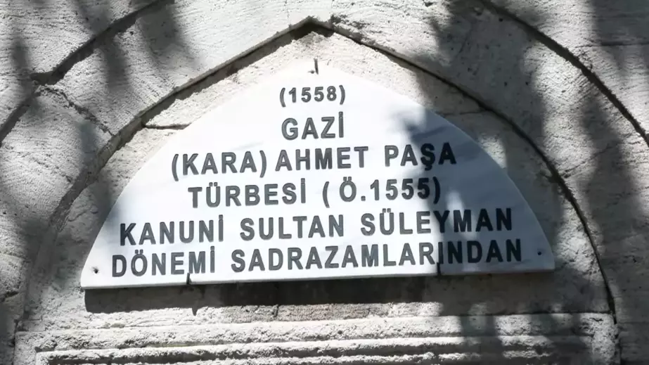 Gazi Ahmet Paşa Türbesi'nde Restore İhtiyacı