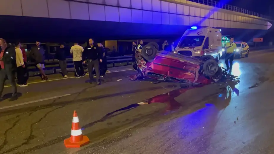 Ehliyetsiz Sürücünün Yol Açtığı Kaza Bursa'da 4 Yaralı