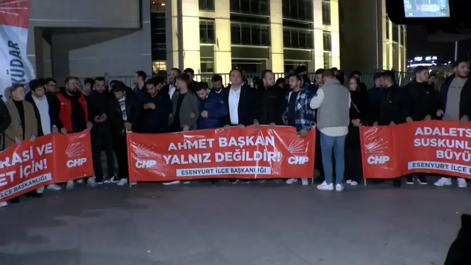 İBB Başkanı İmamoğlu'ndan Ahmet Özer'in Gözaltına Alınması Üzerine Açıklama