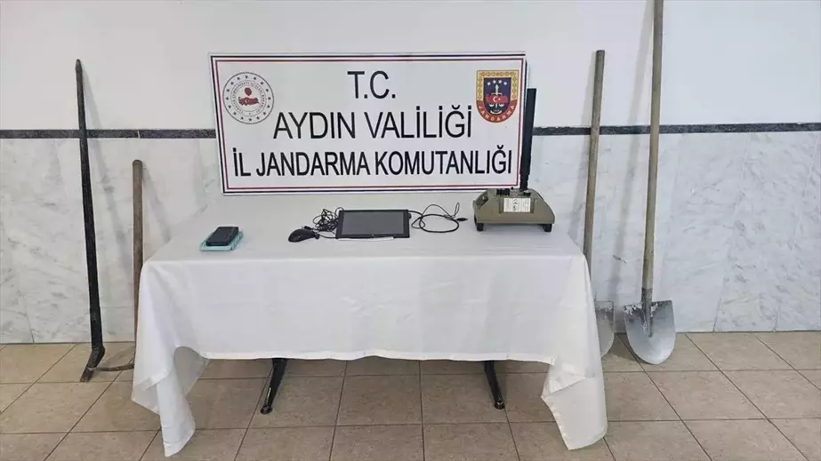 Aydın'da Kaçak Kazı Operasyonu: 5 Kişi Gözaltına Alındı