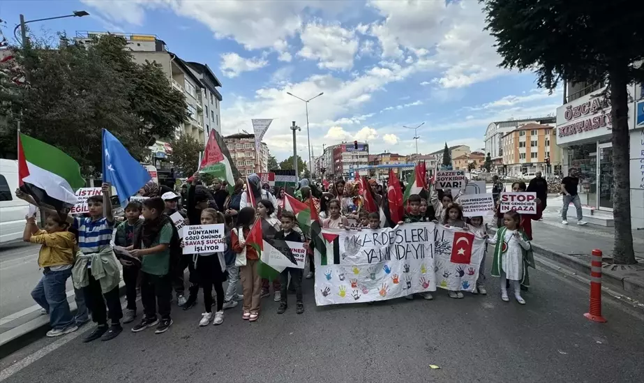 Antalya, Isparta ve Burdur'da İsrail'in Saldırılarına Protesto Yürüyüşü