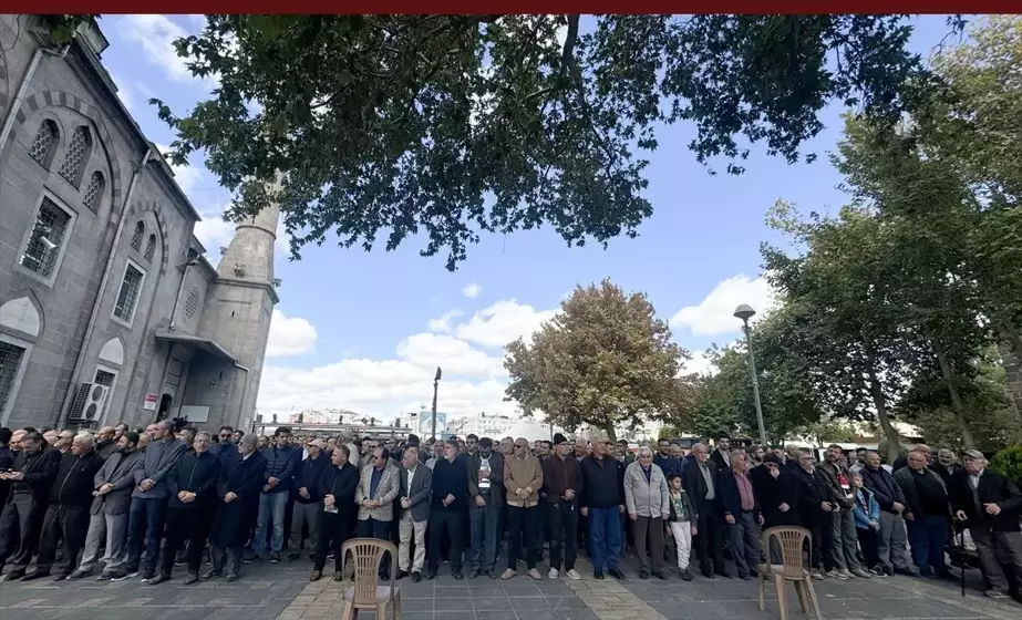 Yahya Sinvar için Kayseri'de gıyabi cenaze namazı kılındı