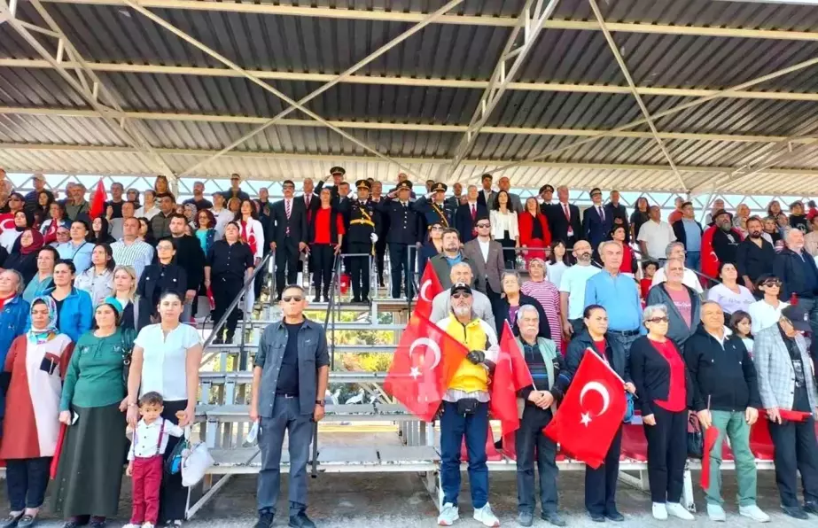 Köyceğiz'de cumhuriyetin 101. Yılı coşkuyla kutlandı