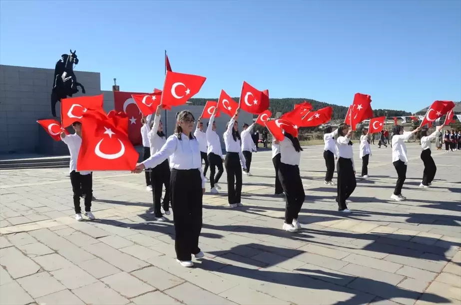 Kars'ta 29 Ekim Cumhuriyet Bayramı Coşkuyla Kutlandı