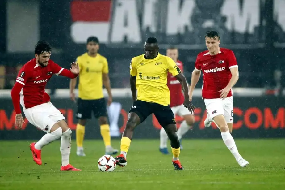 AZ Alkmaar, Elfsborg'u 3-2 Yenerek İlk Galibiyetini Aldı