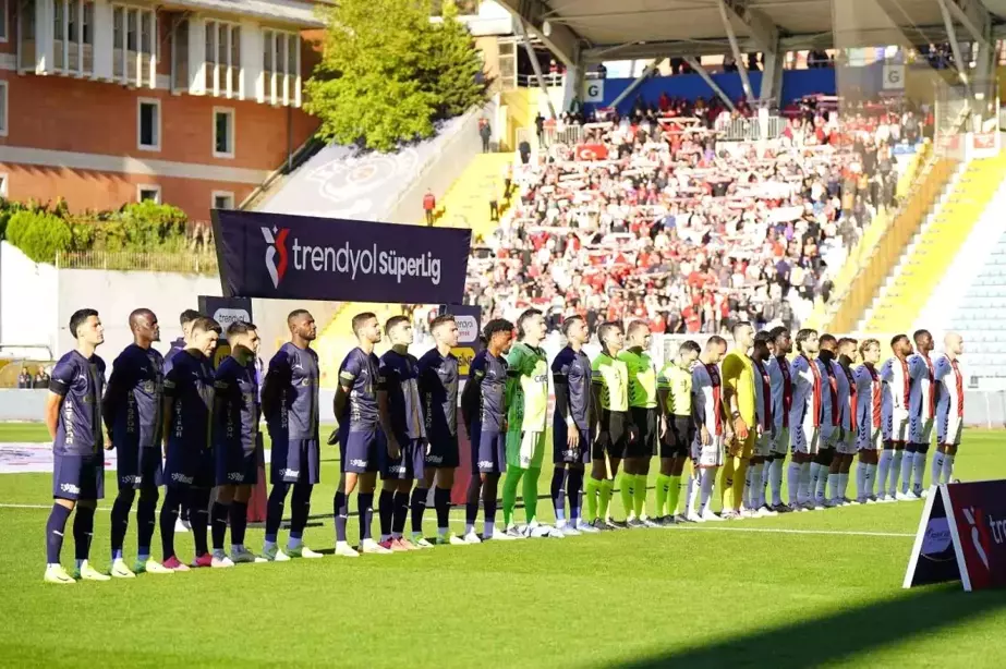 Trendyol Süper Lig: Kasımpaşa: 0 Samsunspor: 0 (Maç devam ediyor)