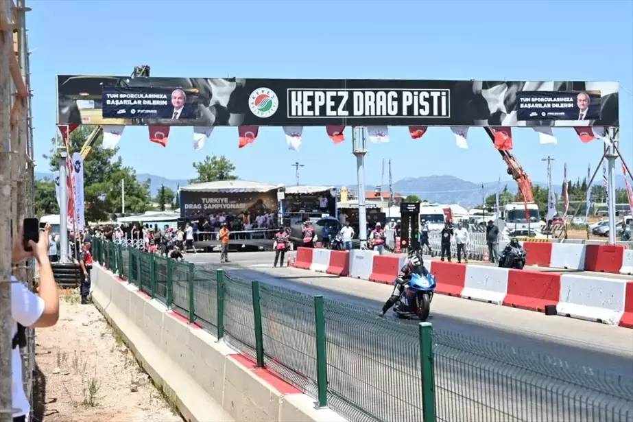 2024 Türkiye Drag Şampiyonası Antalya'da Başladı