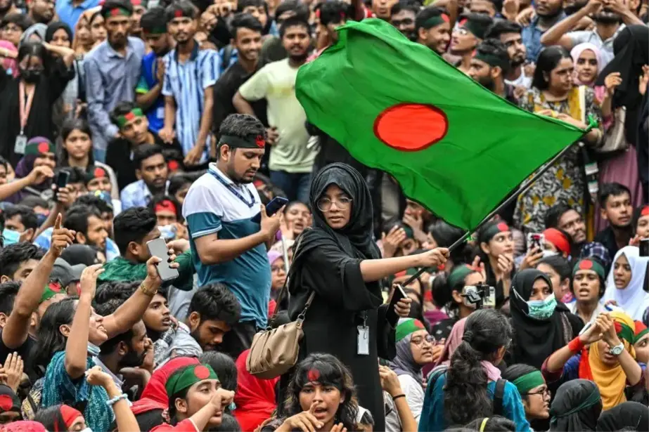 Bangladeş Başbakanı Şeyh Hasina İstifa Etti