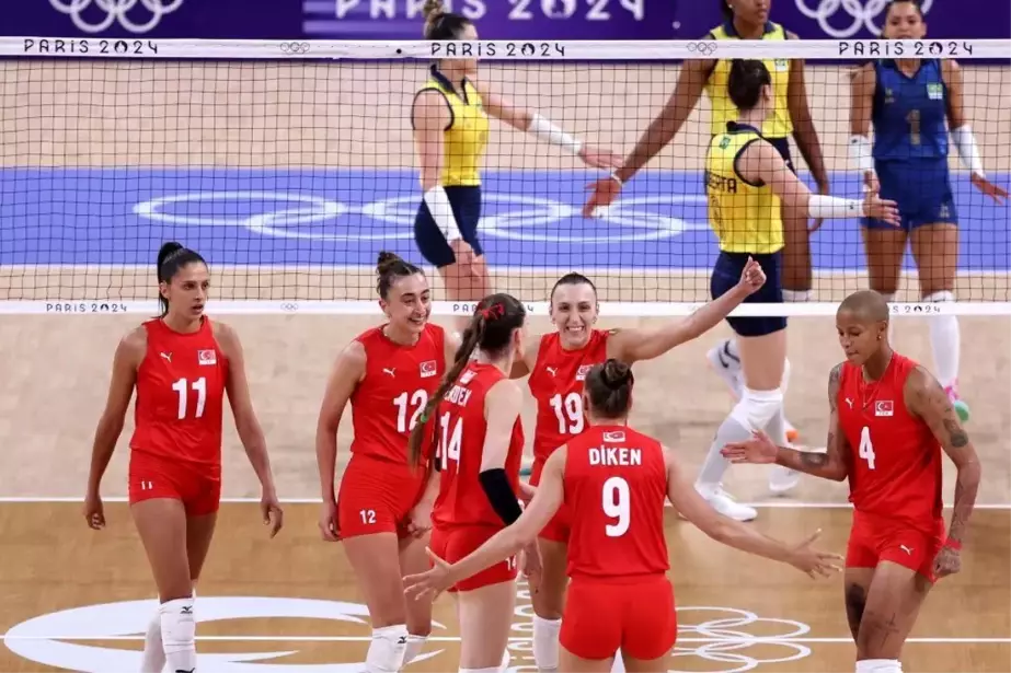 Türkiye A Milli Kadın Voleybol Takımı Brezilya ile bronz madalya maçında