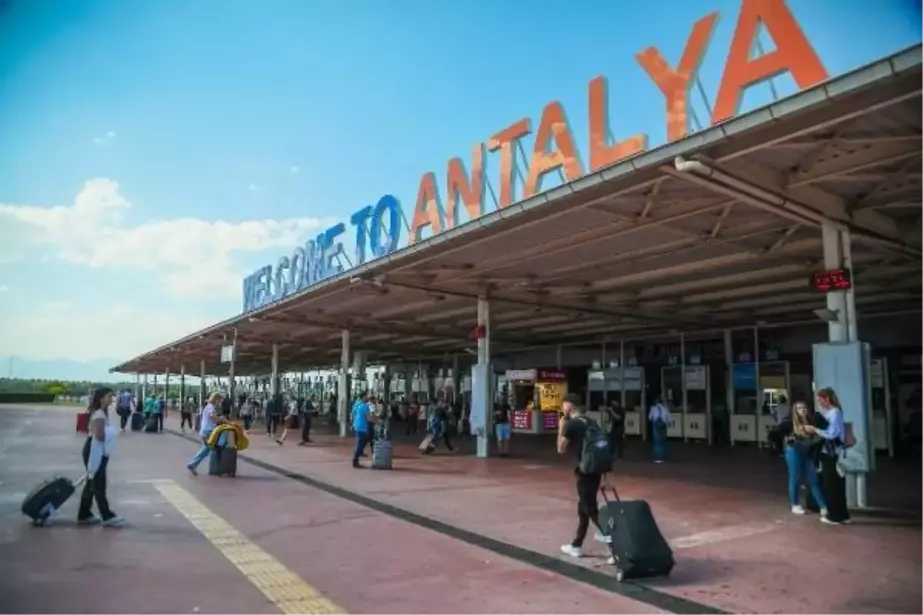 Antalya'ya turist sayısı arttı