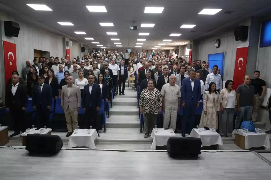 Hakkari'de Diyarbakır Anneleri İçin 'Sesler ve Yüzler' Filmi Gösterildi