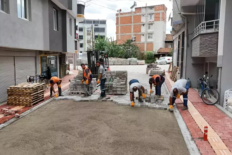 Bafra'da Altyapı Çalışmaları Hızla Devam Ediyor