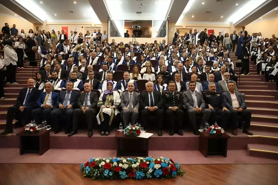 Manisa Celal Bayar Üniversitesi 2024-2025 Akademik Yılı Açılış Töreni Gerçekleştirildi