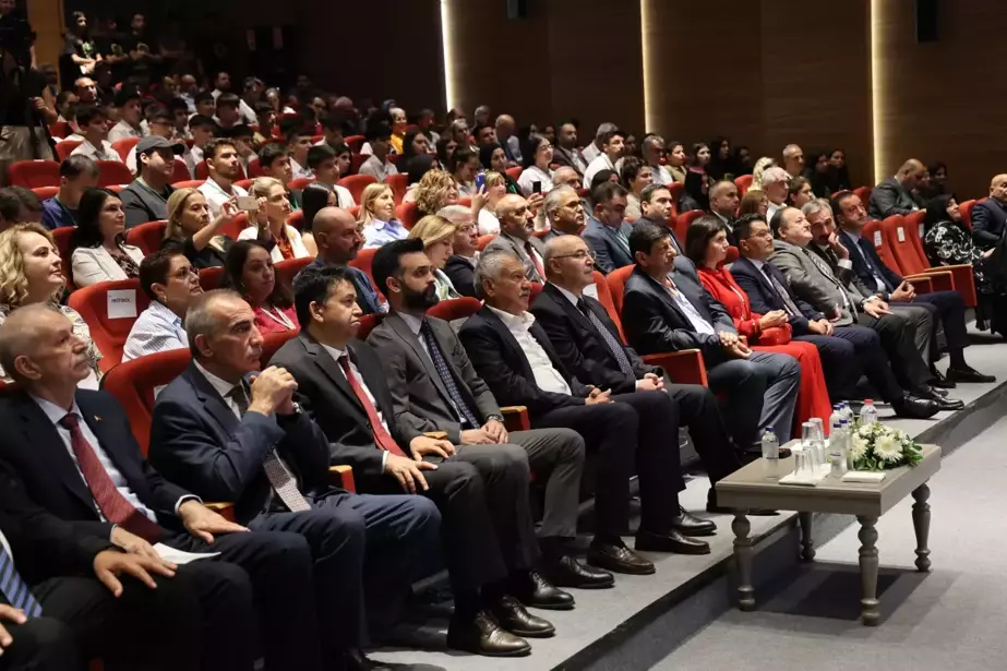 Adana Lezzet Festivali 'Çukurova Tarım Zirvesi' ile Başladı