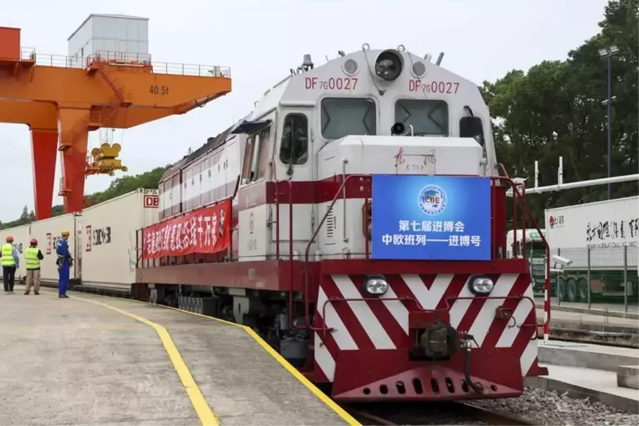 Çin-Avrupa Yük Treni 'Jinbo' Shanghai'ya Ulaştı