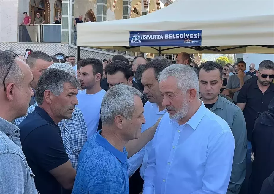 Isparta Belediye Başkanı'nın Kızı Mürüvvet Başdeğirmen Hayatını Kaybetti