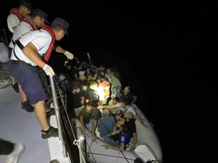 Muğla'nın Fethiye ilçesinde 24 düzensiz göçmen yakalandı