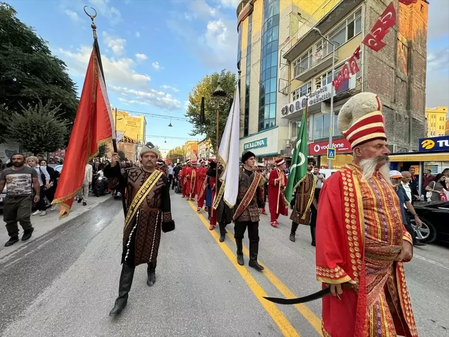 Malatya'da 26. Malatya Kültür, Sanat Etkinlikleri ve Kayısı Festivali Başladı