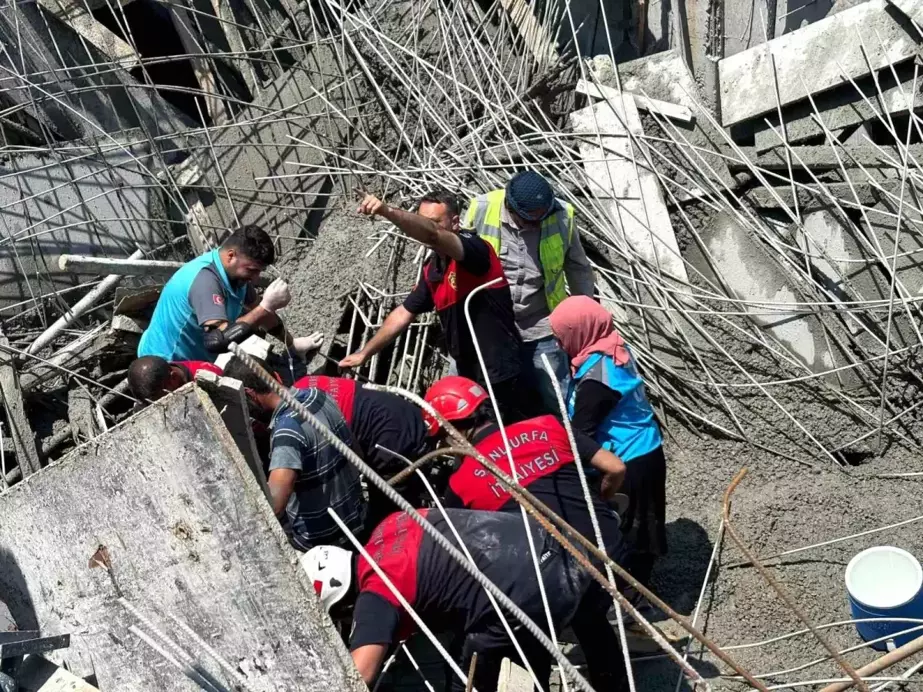 Şanlıurfa'da İnşaatta Göçük: 2 İşçi Yaralandı