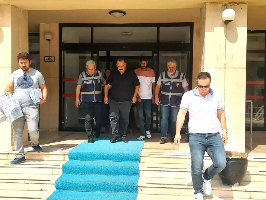 Afyonkarahisar ve Isparta'da evlerden hırsızlık yapan 4 şüpheli Burdur'da yakalandı