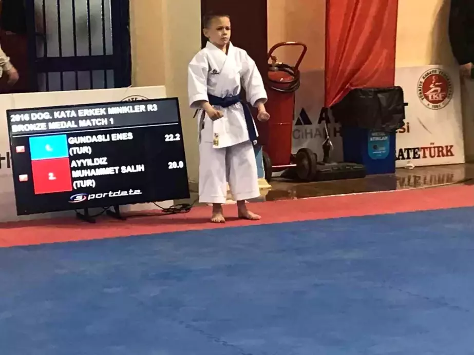 8 Yaşındaki Karate Sporcusu Enes Gündaşlı Hayatını Kaybetti