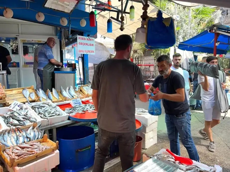 Av Yasağının Bitmesiyle Balık Tezgahları Bereketlendi