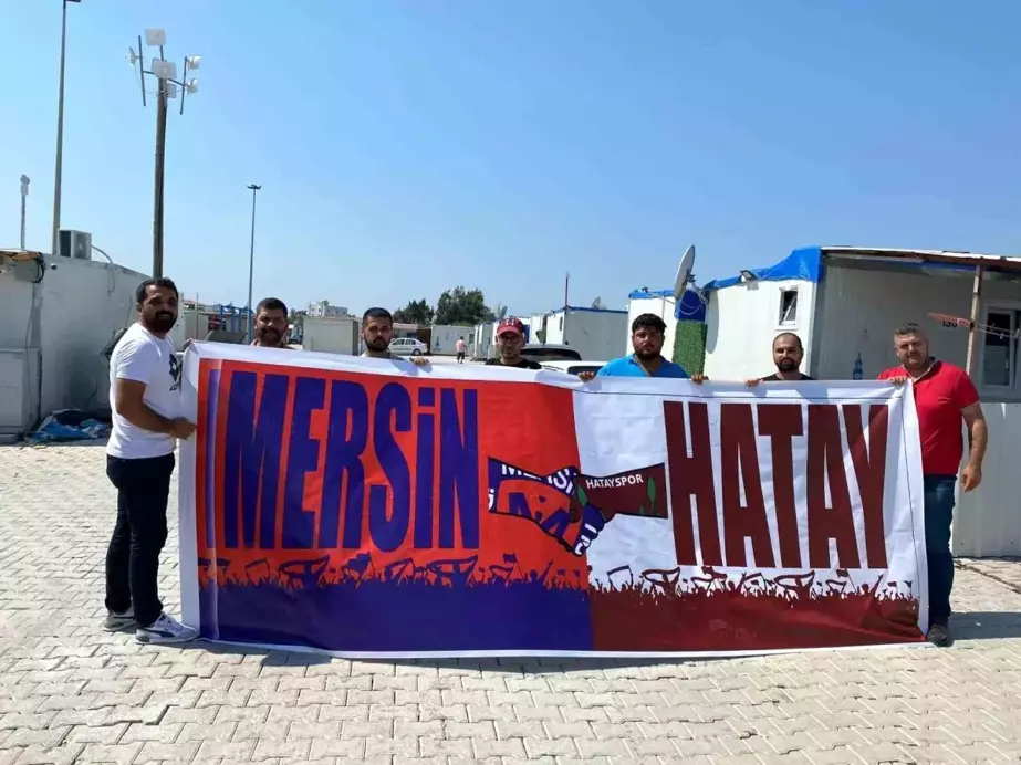 Hatayspor ve Mersin İdman Yurdu Taraftarları Depremzedelere Yardım Etti